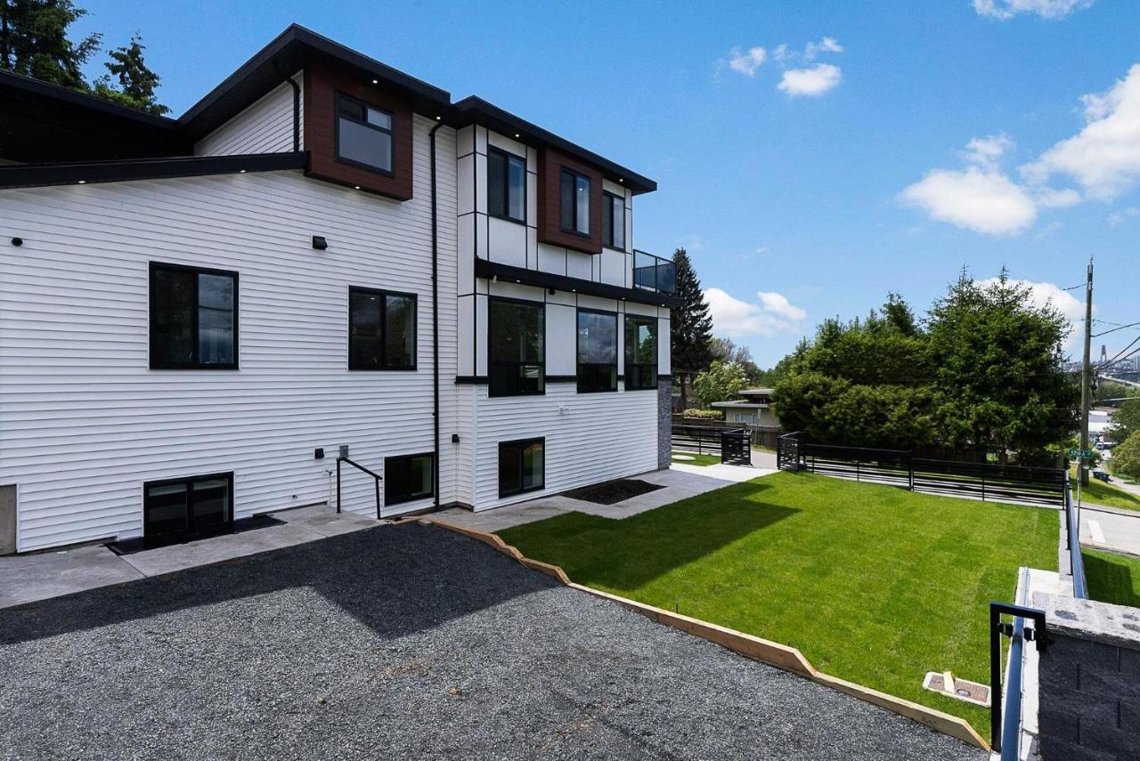William Place Surrey Extérieur photo