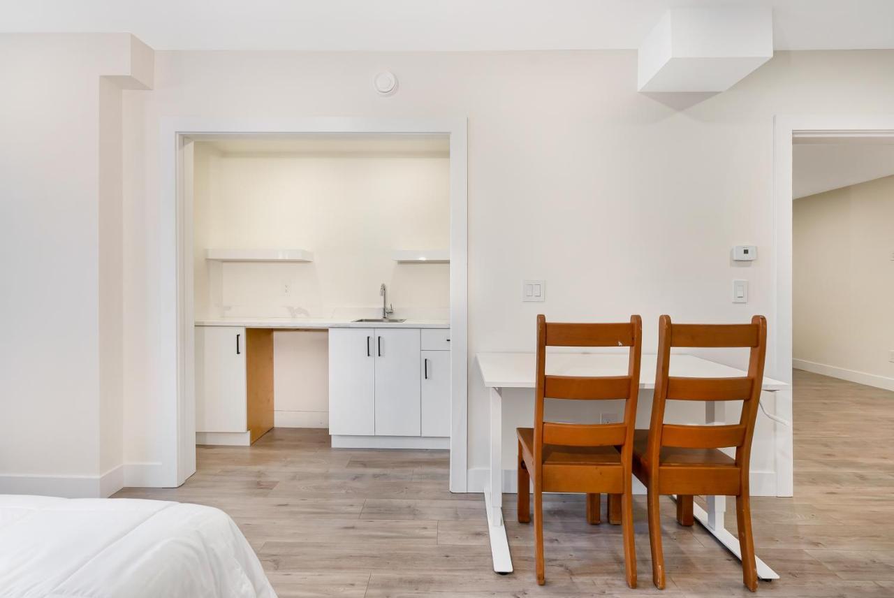 William Place Surrey Extérieur photo